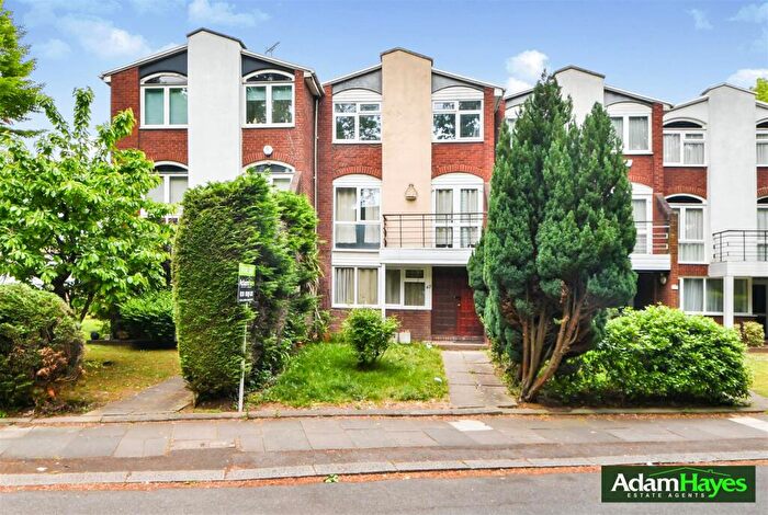6 Bedroom Terraced House For Sale In Waverley Grove, Finchley, N3