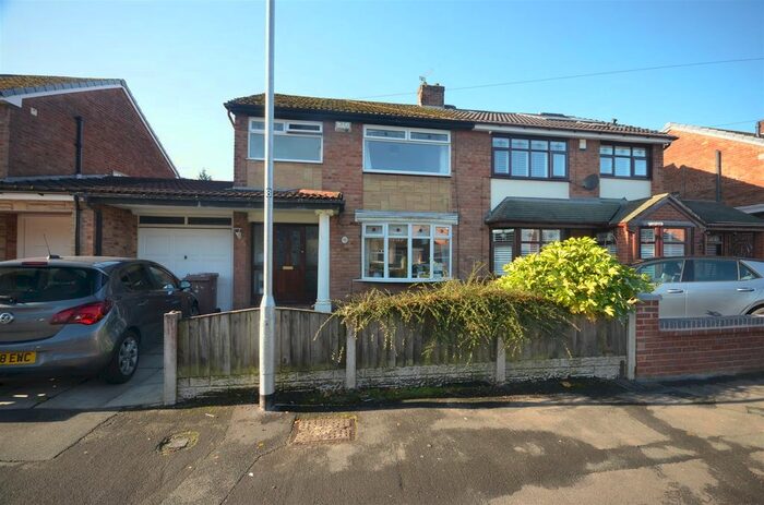 3 Bedroom Semi-Detached House To Rent In Mossdale Drive, Rainhill, Prescot L35