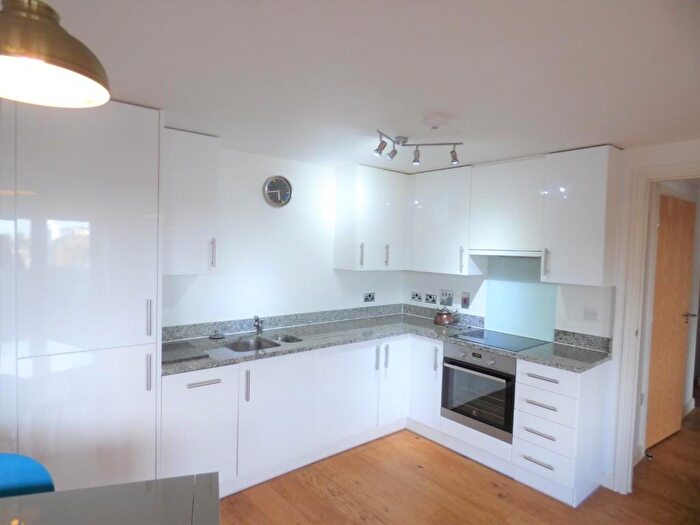 2 Bedroom Flat To Rent In Chesworth Court, Fulneck Place, London, E1