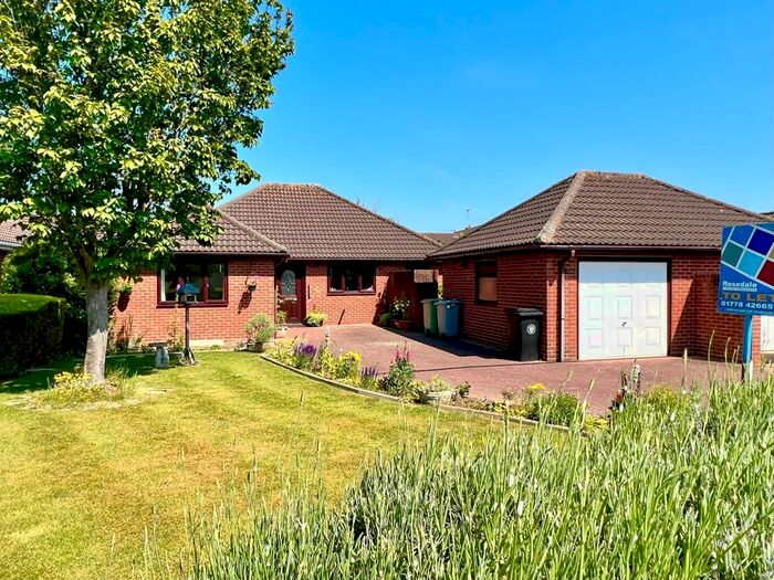 3 Bedroom Detached Bungalow To Rent In Lavender Way, Bourne, PE10