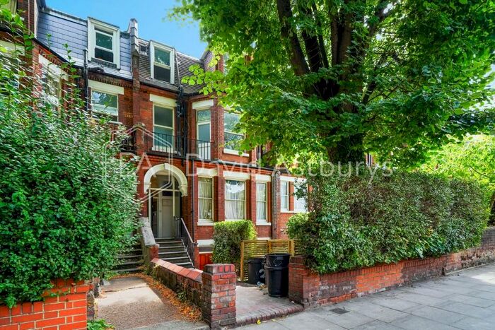 Studio To Rent In Tollington Park, Finsbury Park, London, N4