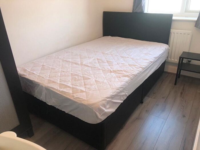 6 Bedroom House To Rent In Sorrel Place, Bristol, BS34