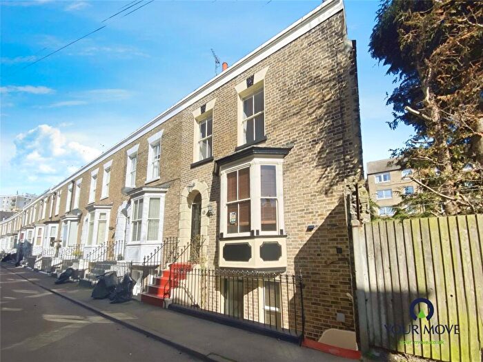 3 Bedroom End Of Terrace House To Rent In Shaftsbury Street, Ramsgate, Kent, CT11