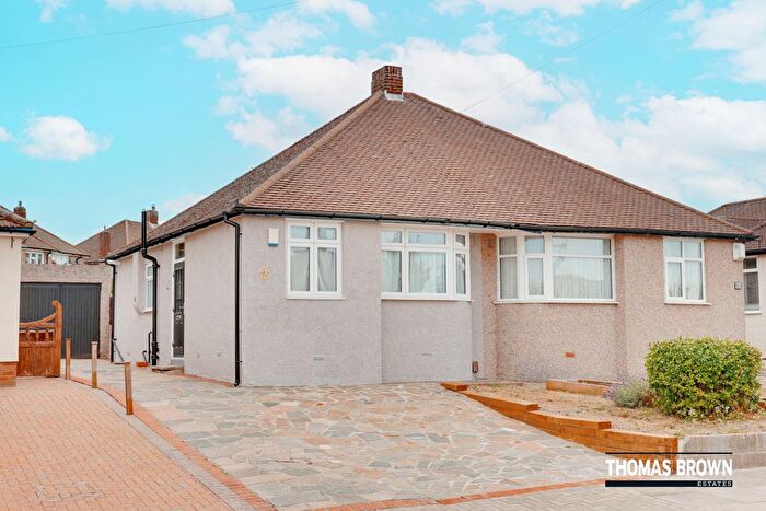 2 Bedroom Semi-Detached Bungalow For Sale In Andover Road, Orpington, BR6