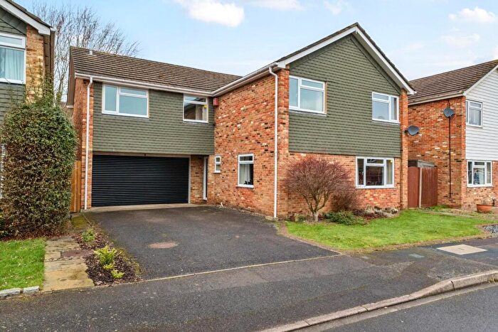 5 Bedroom Detached House To Rent In Bridgeman Drive, Windsor, SL4