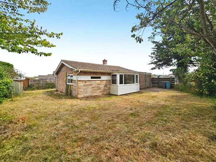 2 Bedroom Bungalow For Sale In Redlake Road, Freshwater, Isle Of Wight, PO40