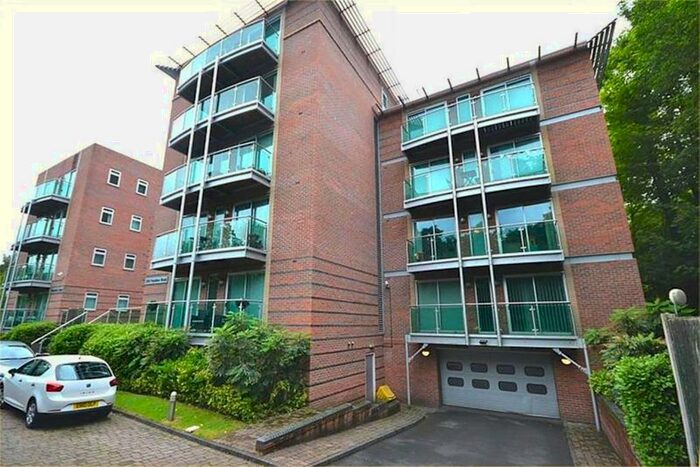 2 Bedroom Apartment To Rent In Palatine Road, Manchester, M20