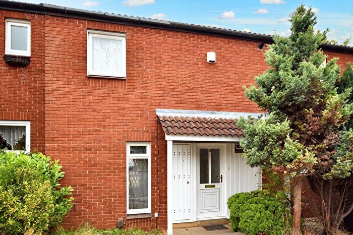 3 Bedroom End Of Terrace House To Rent In Yarwell Square, Camp Hill, Northampton, NN4