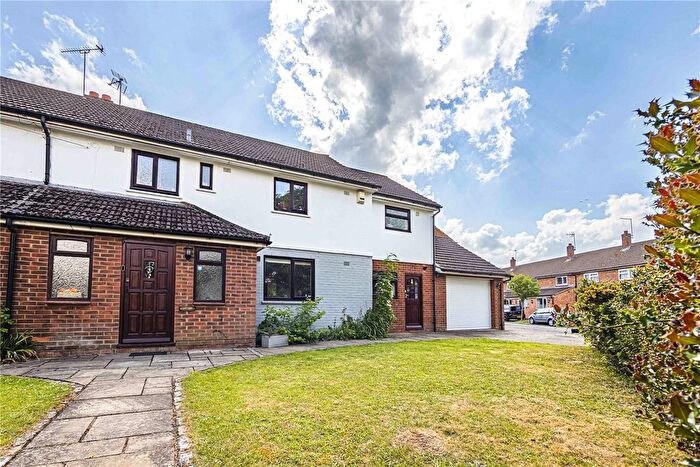4 Bedroom Semi-Detached House For Sale In Austins Mead, Bovingdon, Hemel Hempstead, Hertfordshire, HP3