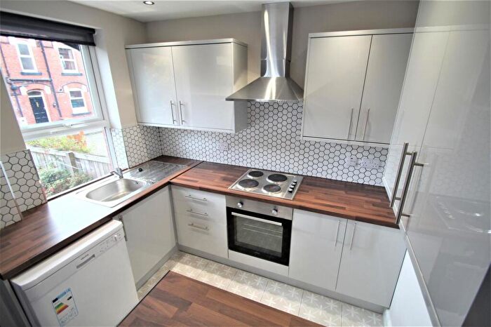 3 Bedroom Terraced House To Rent In Granby Terrace, Headingley, Leeds, West Yorkshire, LS6