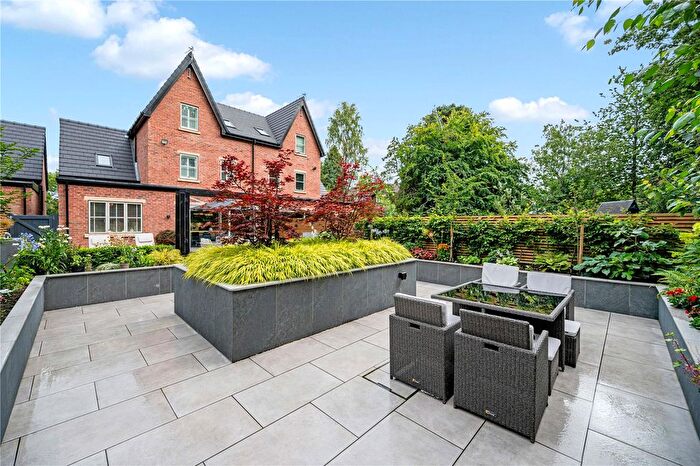 5 Bedroom Semi-Detached House To Rent In Courtside Close, Cheadle, Greater Manchester, SK8