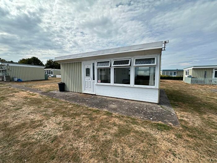 2 Bedroom Chalet For Sale In Fort Road, Lavernock, Penarth, CF64