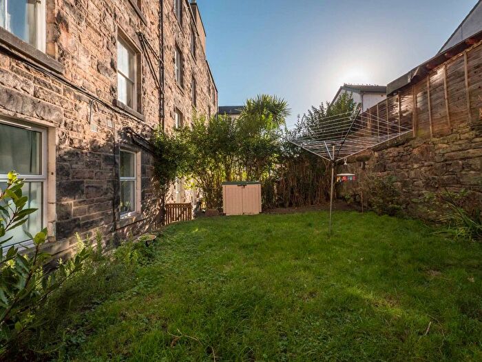 1 Bedroom Flat To Rent In Lyne Street, Edinburgh, EH7