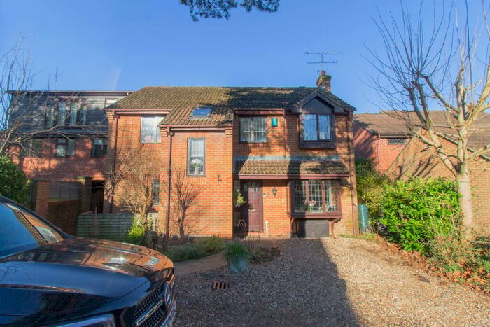 4 Bedroom Detached House To Rent In Azalea Gardens, Church Crookham, Fleet, GU52