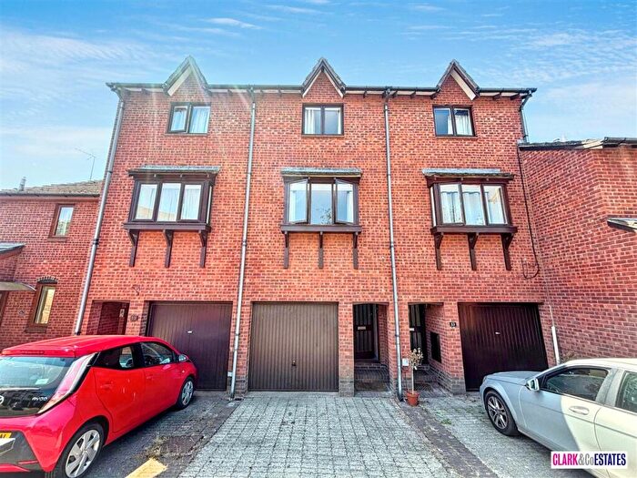 2 Bedroom Town House For Sale In Pound Lane, Topsham, EX3