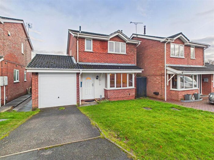 3 Bedroom Detached House To Rent In Regis Close, Oakwood, DE21