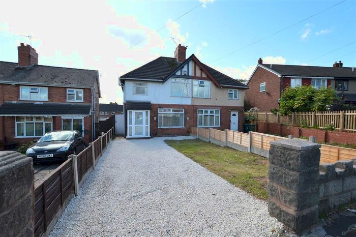 3 Bedroom Semi-Detached House To Rent In Harden Road, Walsall, WS3