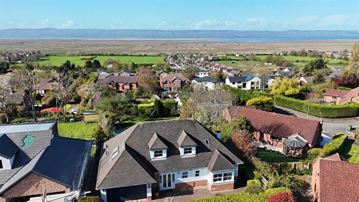 5 Bedroom Detached Bungalow For Sale In Raby Close, Heswall, Wirral, CH60