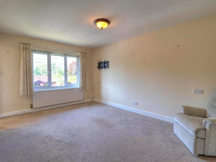 1 Bedroom Retirement Property To Rent In Knights Lane, Tiddington, Stratford-Upon-Avon, CV37