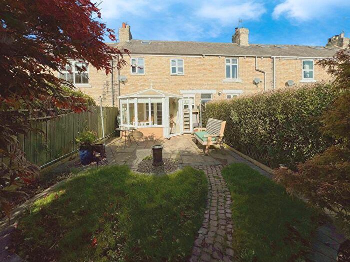 2 Bedroom Terraced House For Sale In South View, Clara Vale, NE40