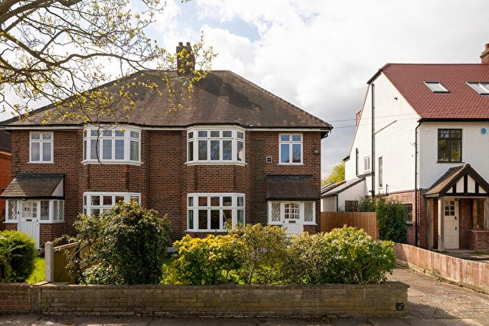 4 Bedroom Semi Detached House For Sale In Kidbrooke Grove, Blackheath, SE3
