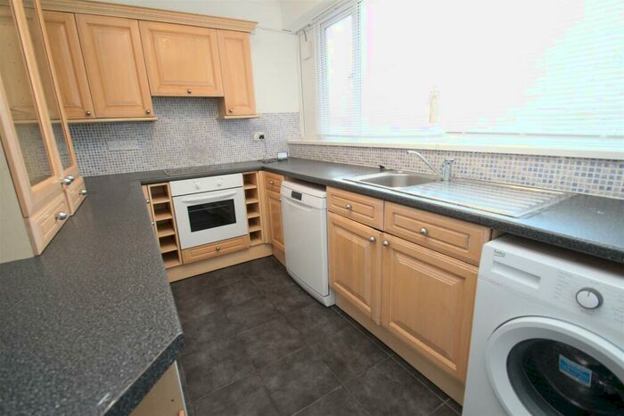 1 Bedroom Flat To Rent In Livingstone Walk, Hemel Hempstead, HP2