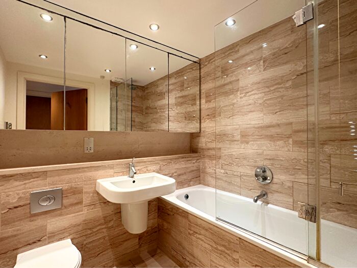 1 Bedroom Flat To Rent In Hartfield Road, Wimbledon, SW19