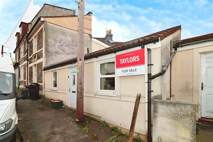 2 Bedroom Maisonette For Sale In Edward Street, Eastville, Bristol, BS5