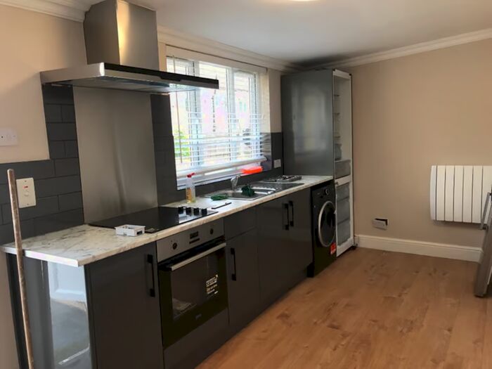 1 Bedroom Flat To Rent In Boveney Road, Forest Hill, London, SE23