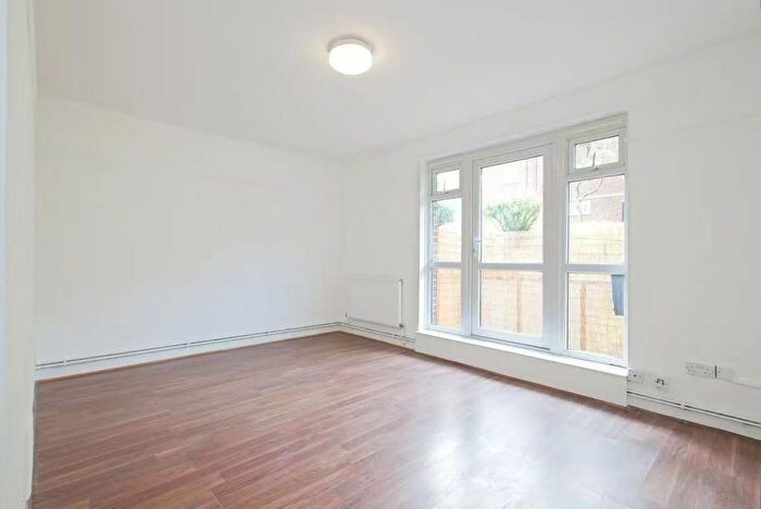 1 Bedroom Flat To Rent In Church Hill, Woolwich, SE18