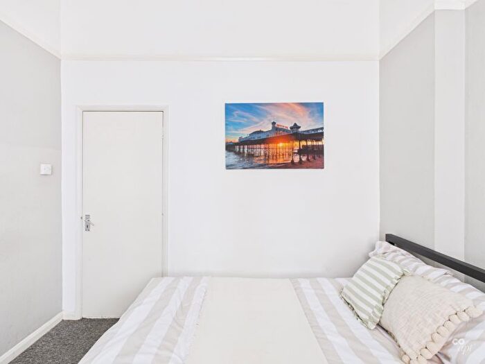 2 Bedroom Flat To Rent In Broad Street, Brighton, BN2