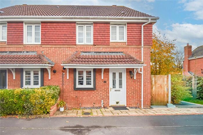 3 Bedroom Semi Detached House To Rent In Kennedy Meadow, Hungerford, Berkshire, RG17