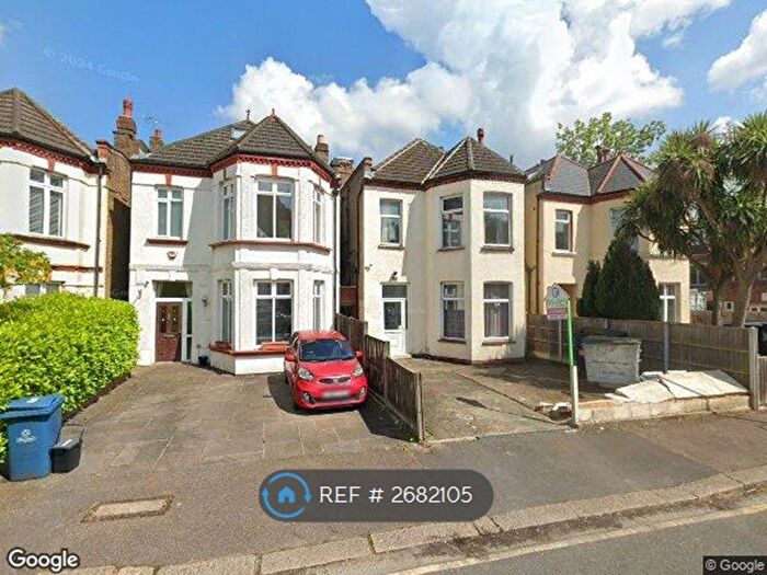 Studio To Rent In Kenton Avenue, Harrow, HA1