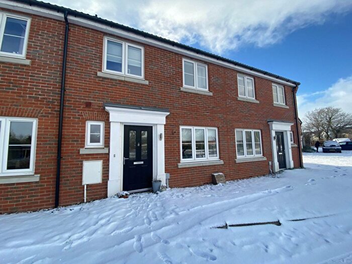 3 Bedroom Terraced House For Sale In Hewer Close, Rackheath, NR13