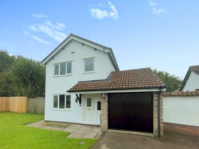 3 Bedroom Property To Rent In Heritage Park, St Mellons, Cardiff, CF3