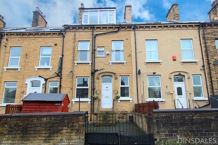 4 Bedroom Terraced House To Rent In Olive Grove, Fairweather Green, Bradford, BD8