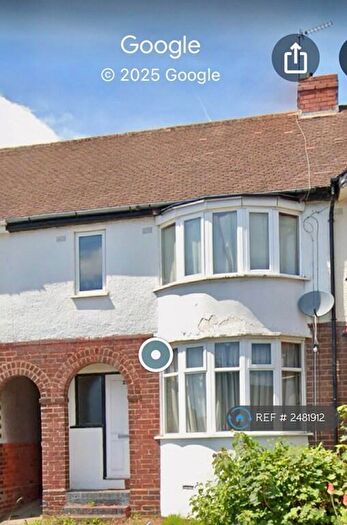 3 Bedroom Terraced House To Rent In West Road, Halesowen, B63