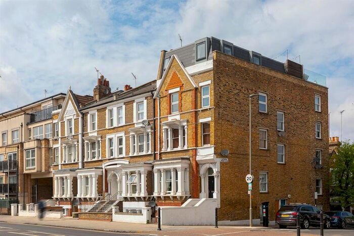 1 Bedroom Flat To Rent In Lavender Hill, London, SW11