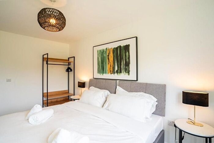 1 Bedroom Flat To Rent In Langland Road, Milton Keynes, MK6