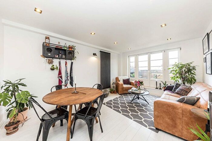 2 Bedroom Flat To Rent In Chicksand Street, Chicksand Street, E1