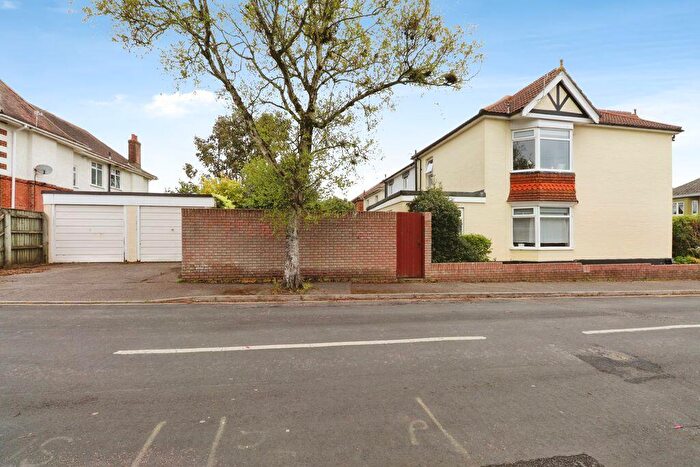 6 Bedroom Detached House For Sale In Bengal Road, Bournemouth, BH9