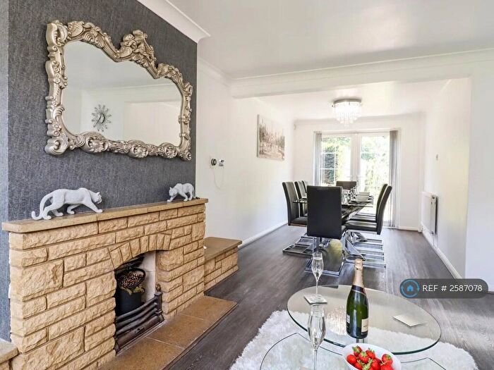 3 Bedroom Semi-Detached House To Rent In Hithercroft Road, High Wycombe, HP13