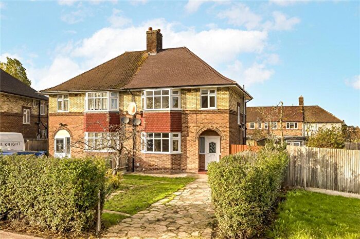 3 Bedroom Semi Detached House For Sale In Alnwick Road, Lee, SE12