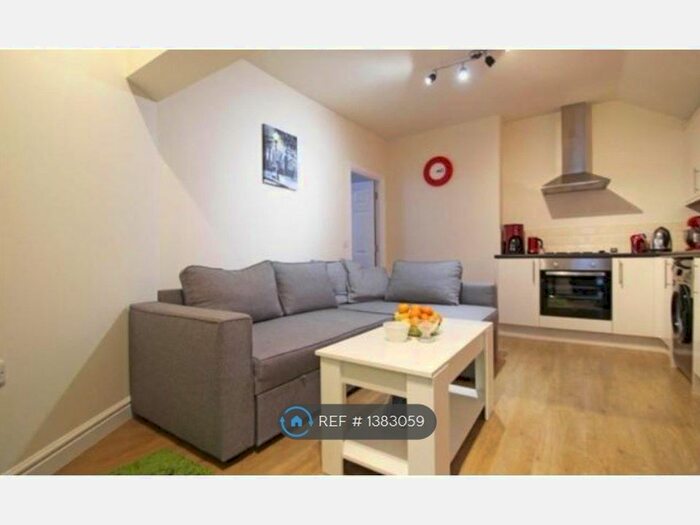 1 Bedroom Flat To Rent In Rainbow St, Leominster, HR6