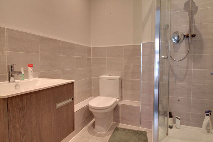 2 Bedroom Apartment To Rent In Lion Court, Warstone Lane, Jewellery Quarter, B18