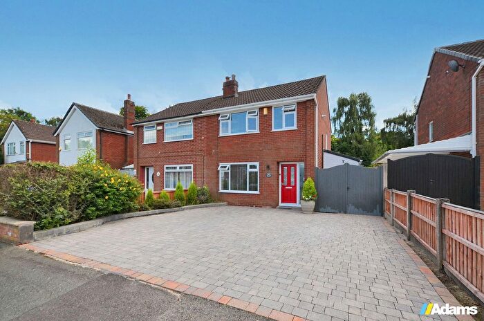 3 Bedroom Semi-Detached House For Sale In Mount Road, Halton Village, WA7
