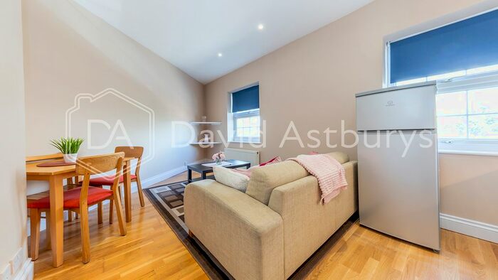 2 Bedroom Flat To Rent In High Road, Wood Green, London, N22