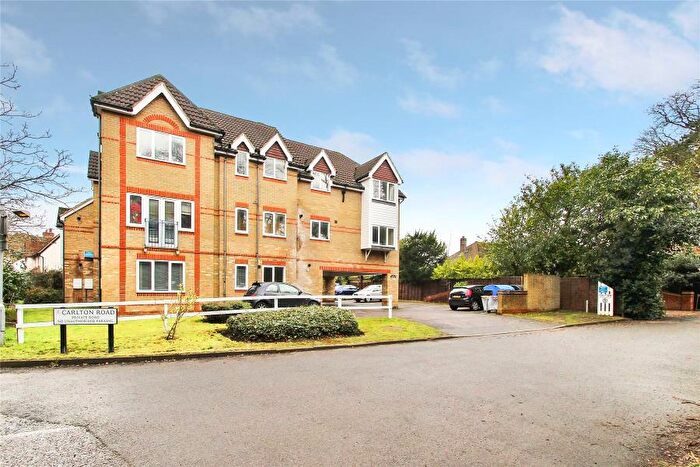 2 Bedroom Flat To Rent In Horsell, GU21