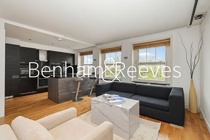 3 Bedroom Flat To Rent In Ennismore Gardens, Knightsbridge, SW7