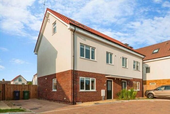 4 Bedroom Semi-Detached House To Rent In Elliott Road, March, PE15